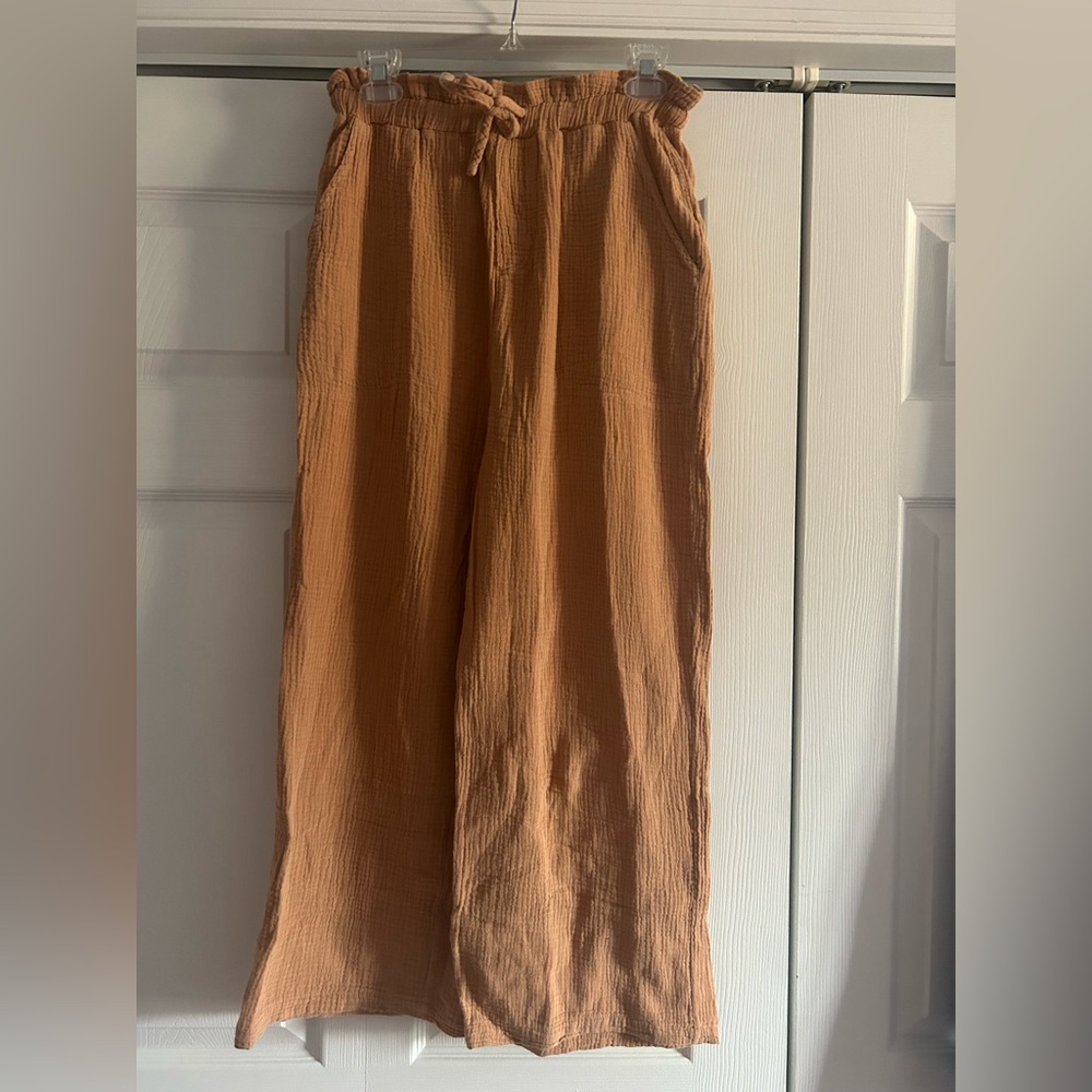 Easel Women's Cropped Pants